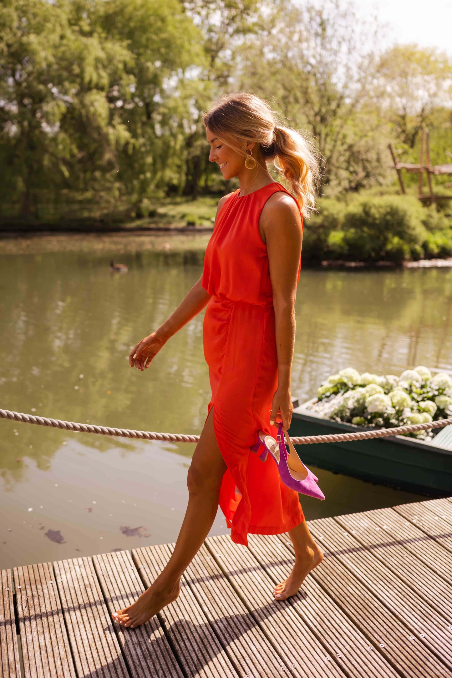 Debbie | Elegant dress with round neckline