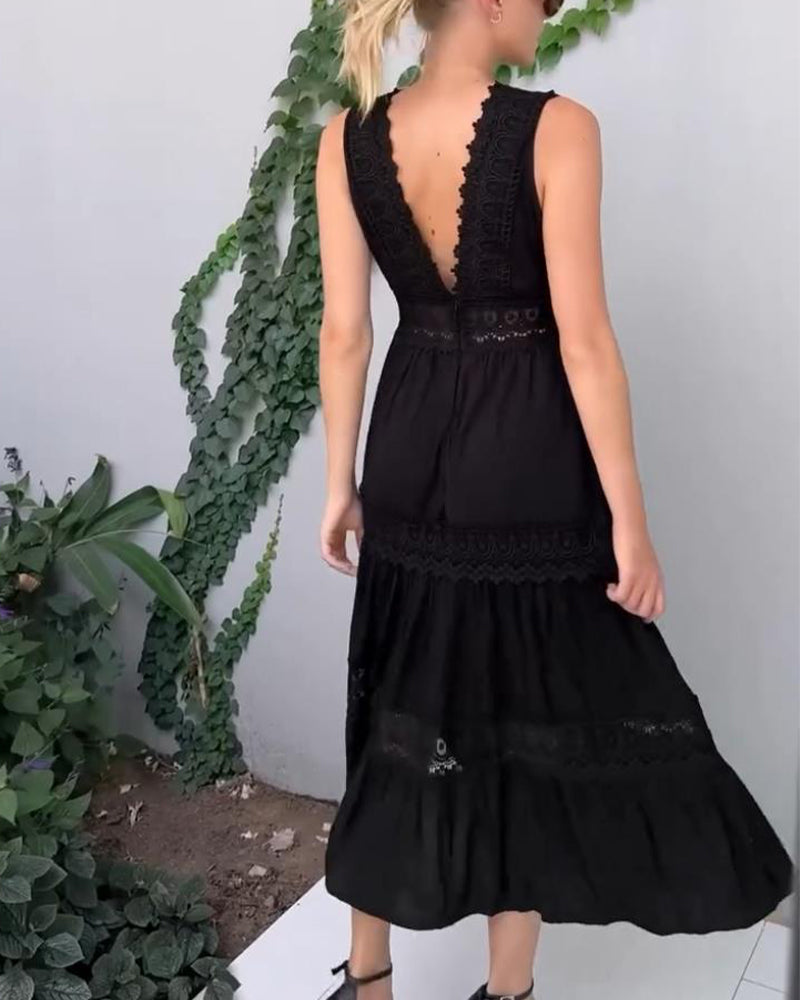 Sally | Handcrafted Lace Dress with V-Neckline