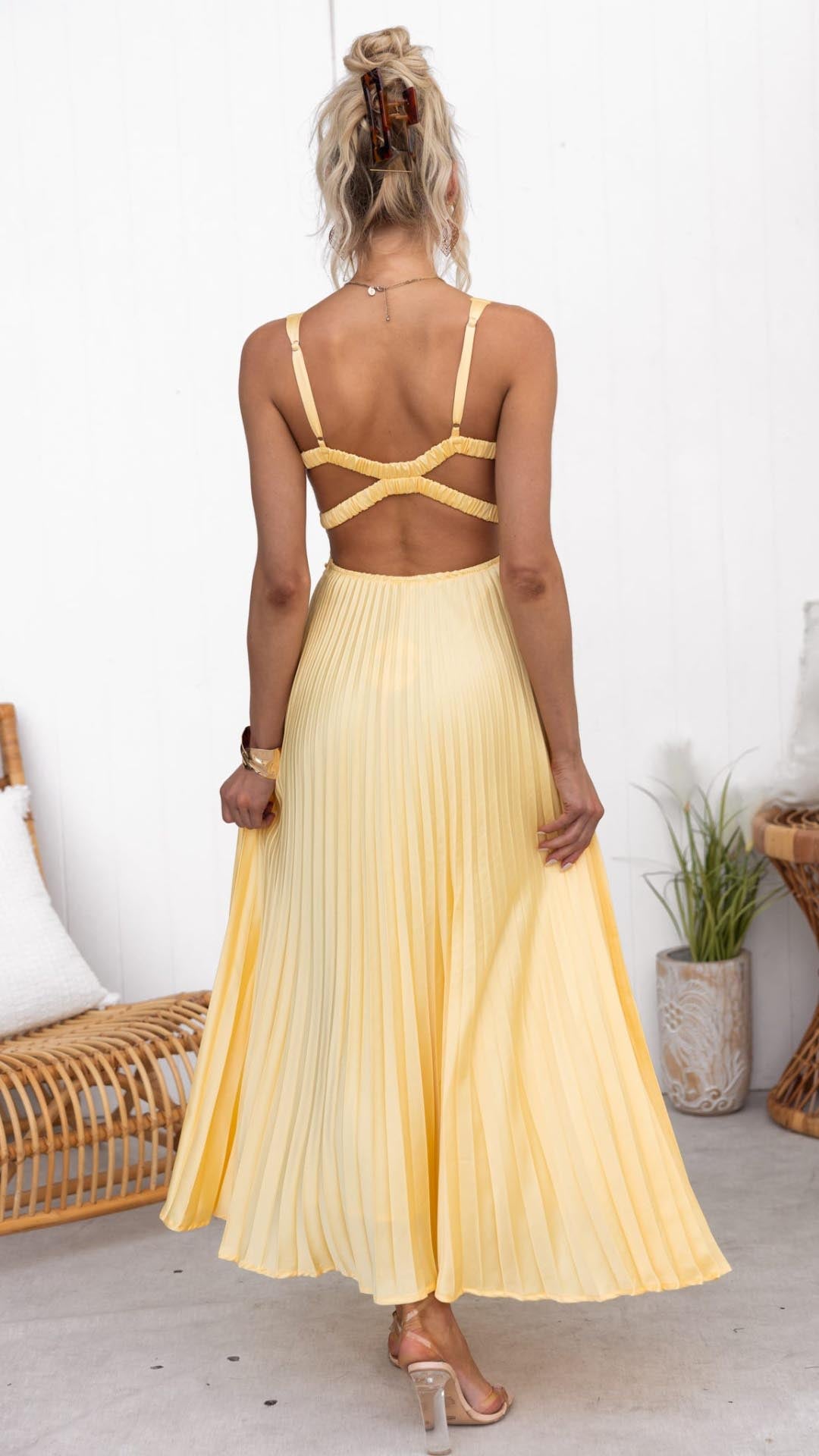 Annie | Yellow Pleated V-Neck Maxi Dress