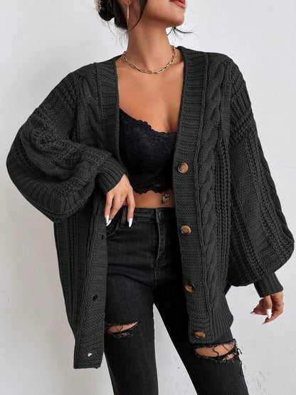 Saanvi | Oversized Chunky Cable Knit Cardigan
