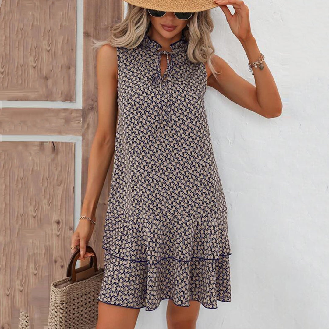 Dawn | Elegant sleeveless dress with V-neckline