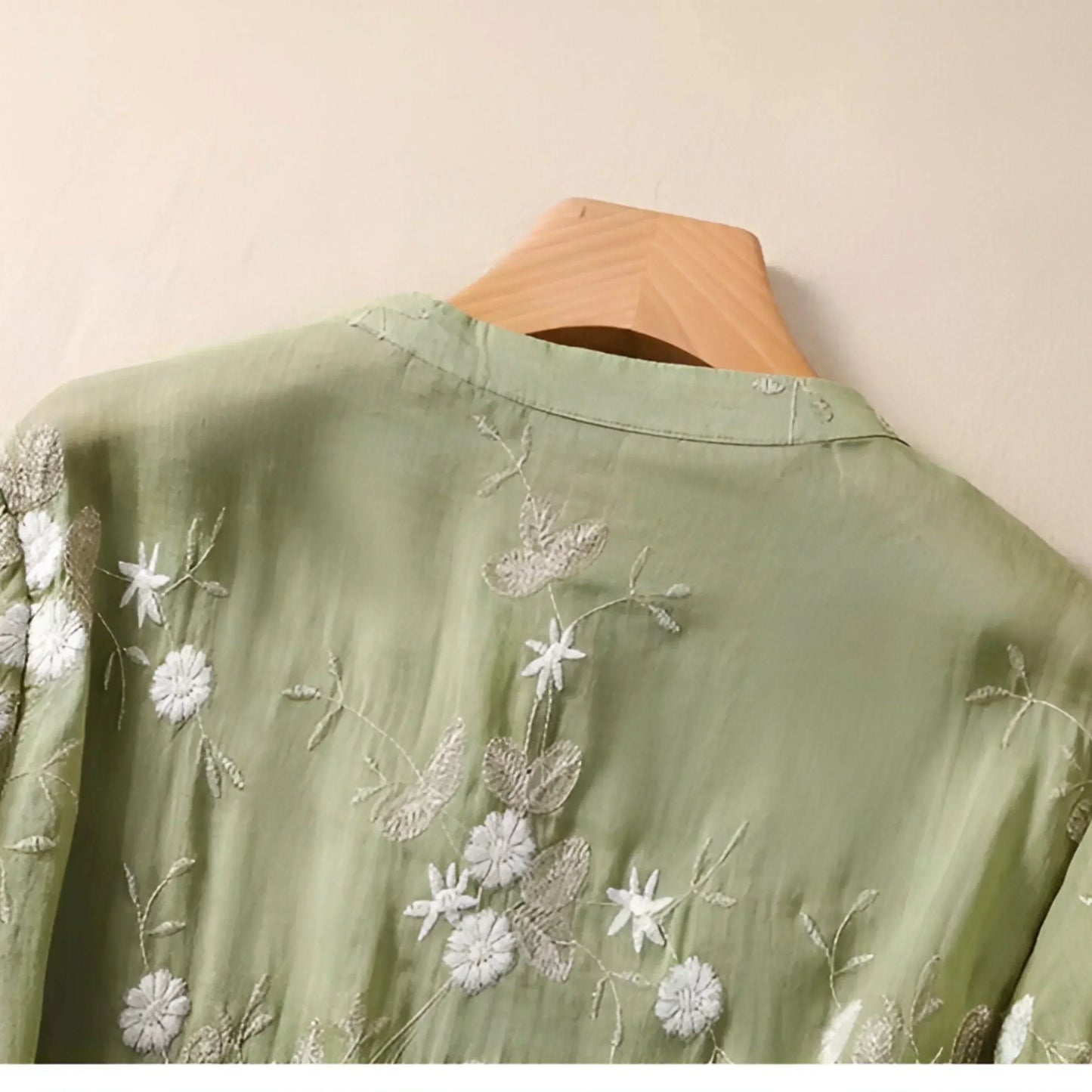 Liora | Top with Embroidered Flowers