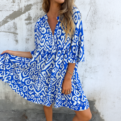 Daisy | Elegant dress with V-neckline