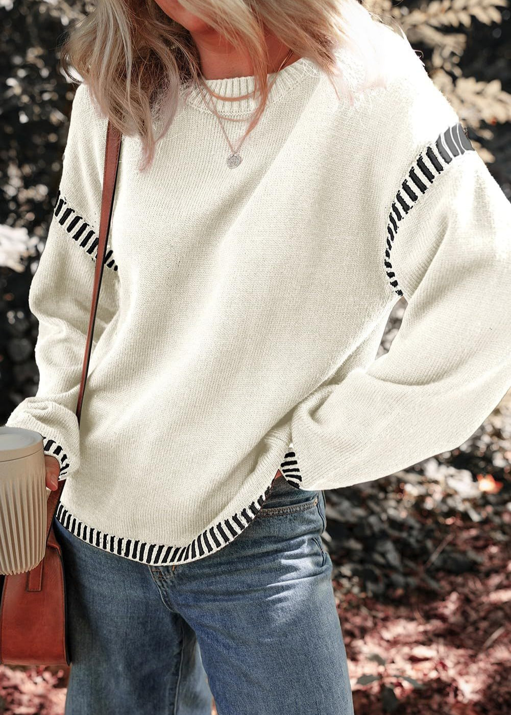 Pania | Chic Contrast Sweater