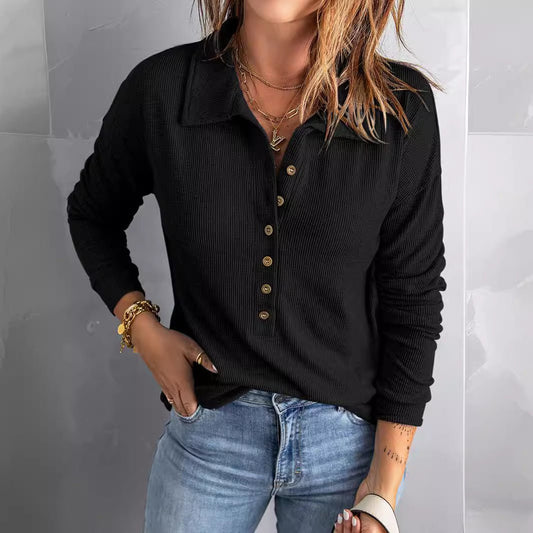 Tuiora | Timeless Buttoned Top