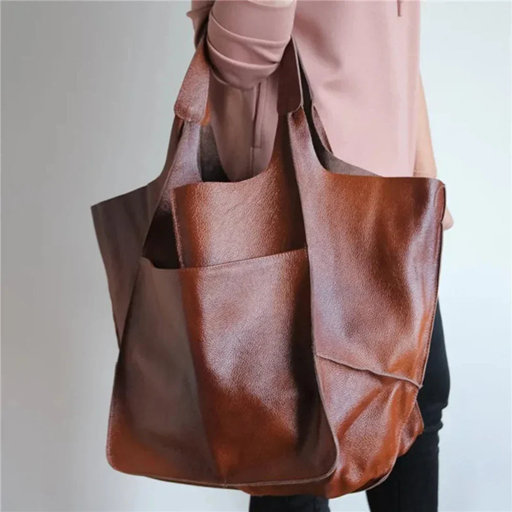 Liora Castelli | Laura’s Timeless Allure Vintage Bag