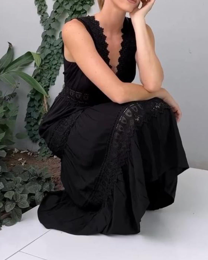 Sally | Handcrafted Lace Dress with V-Neckline