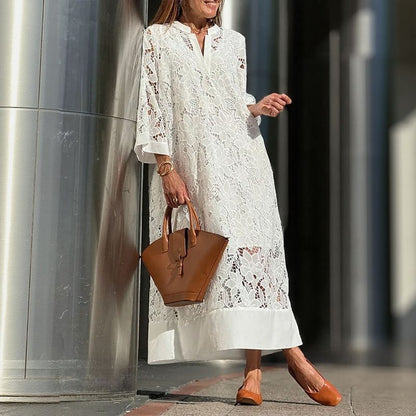 Winika  | Dress in Floral Lace