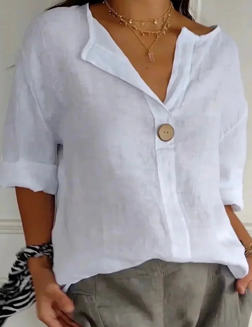 Zamma | Relaxed V-Neck Top