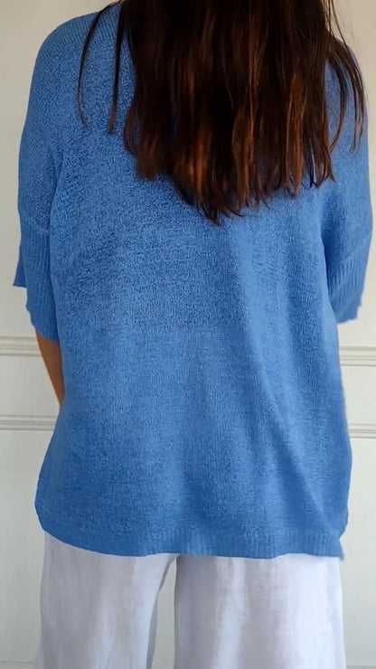Rivah | Timeless V-Neck Top