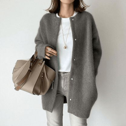 Lynda | Elegant Wool Cardigan