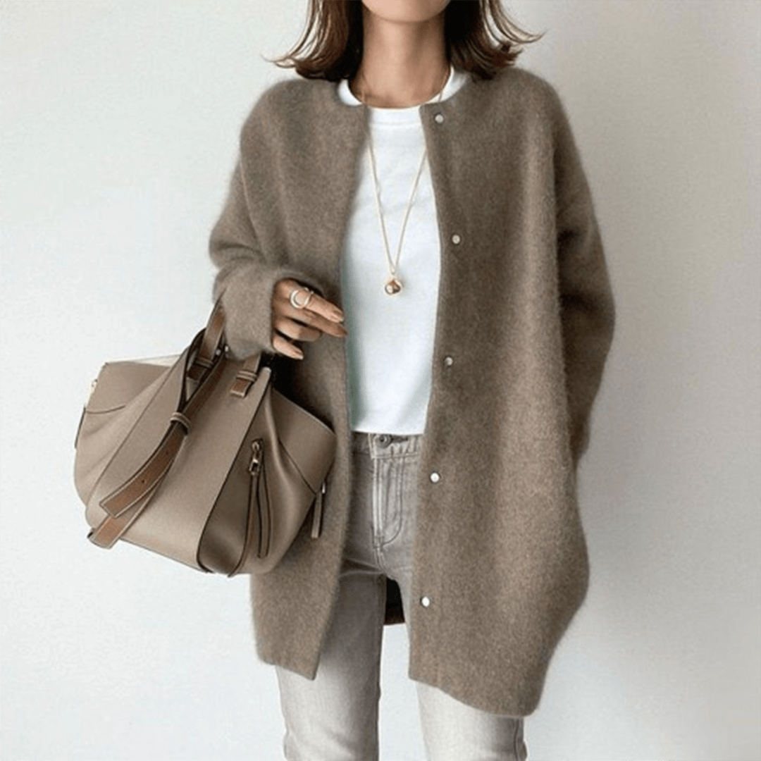 Lynda | Elegant Wool Cardigan